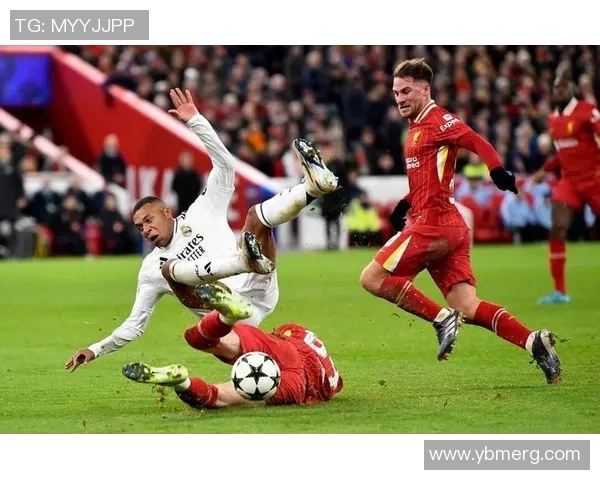 欧冠激战：拜仁小胜里昂全场沸腾战术分析揭示胜利秘诀