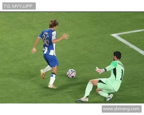 欧联杯激战波尔图凭补时绝杀力克尤文图斯全场沸腾